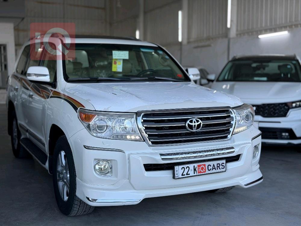 تويوتا لاندكروزر